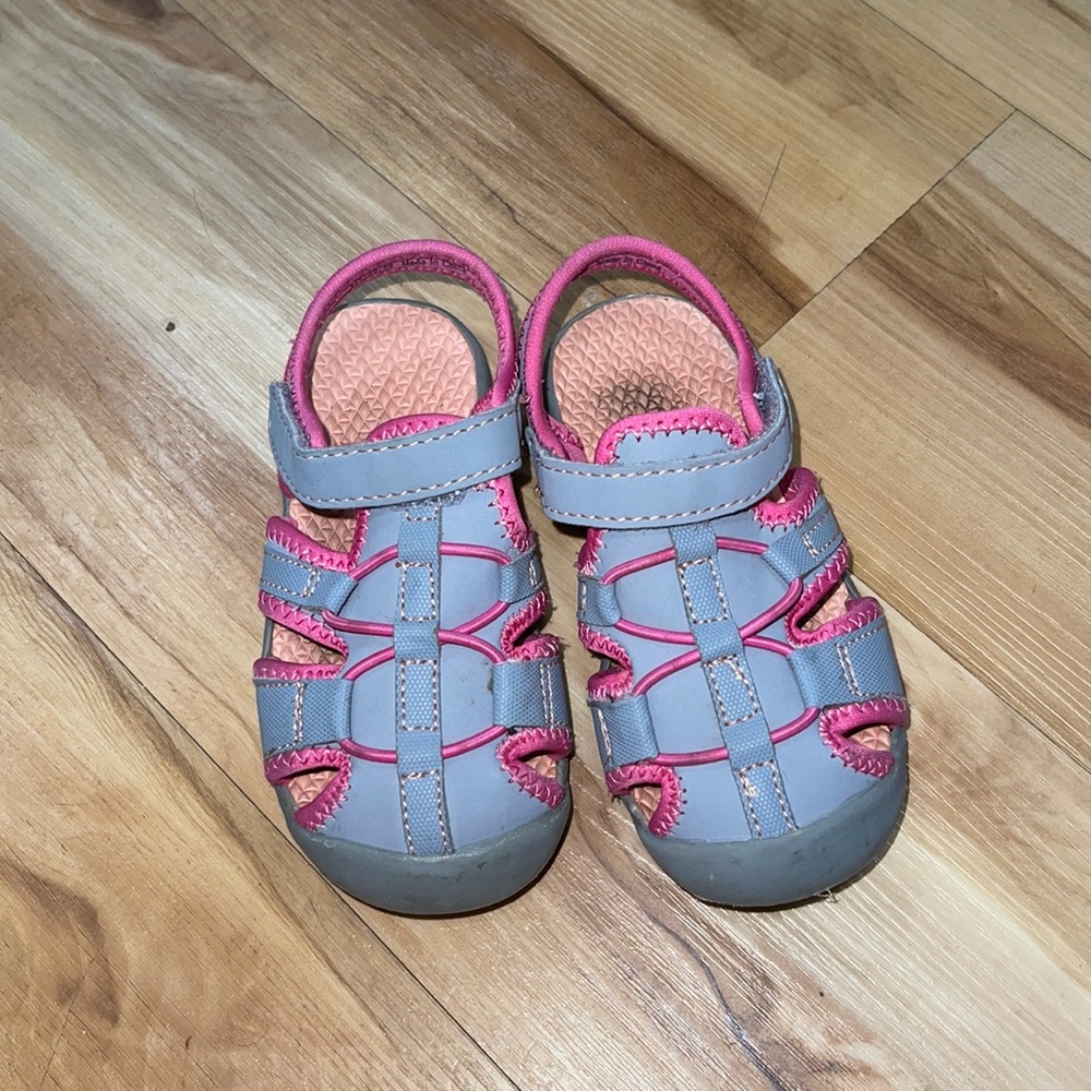 Toddler girl sandal